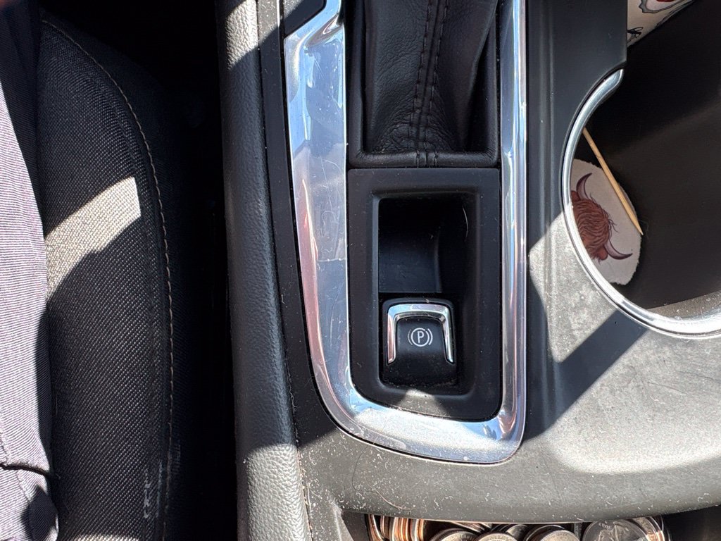 Used 2020 Chevrolet Equinox LT AWD/4WD image 17