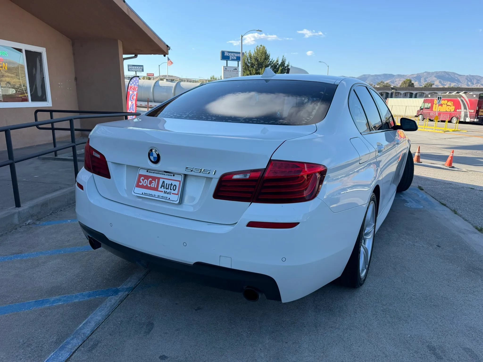 Used 2016 BMW 535i Sedan RWD image 3