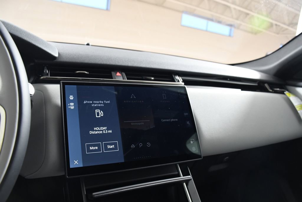 New 2026 Land Rover Range Rover Velar S AWD/4WD image 34