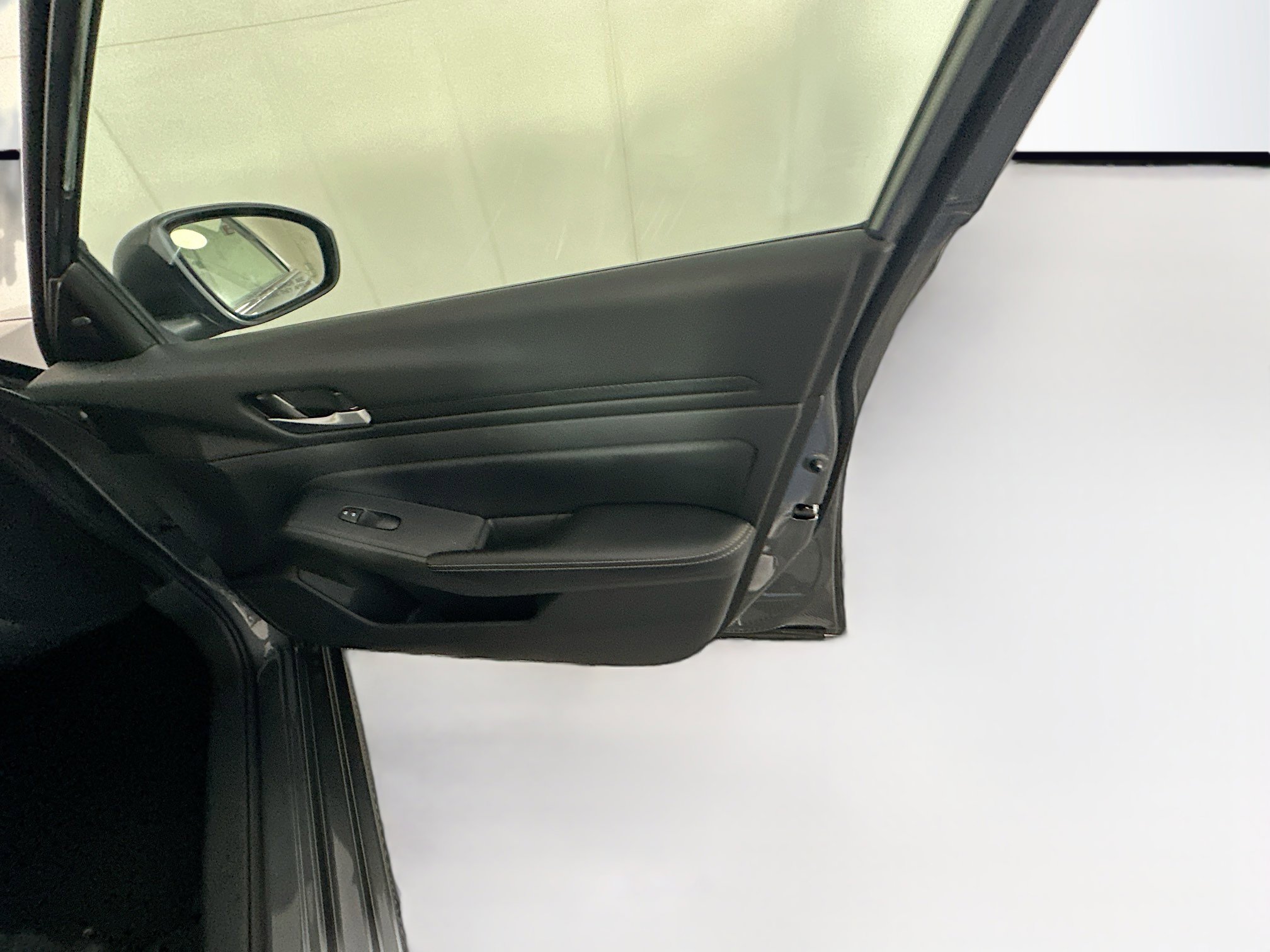 Used 2025 Nissan Altima 2.5 SV image 29