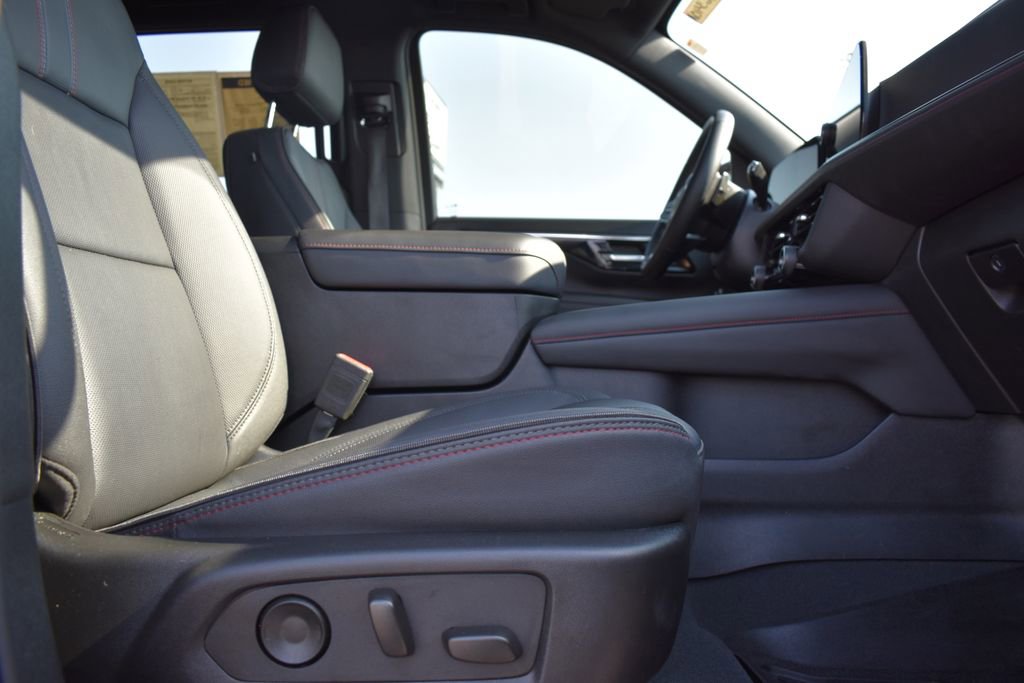 Certified 2025 Chevrolet Tahoe RST w/ RST Capability Package image 12