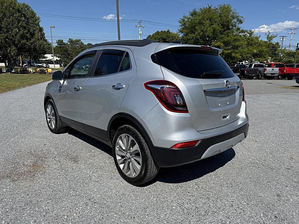 Used 2019 Buick Encore Preferred image 3