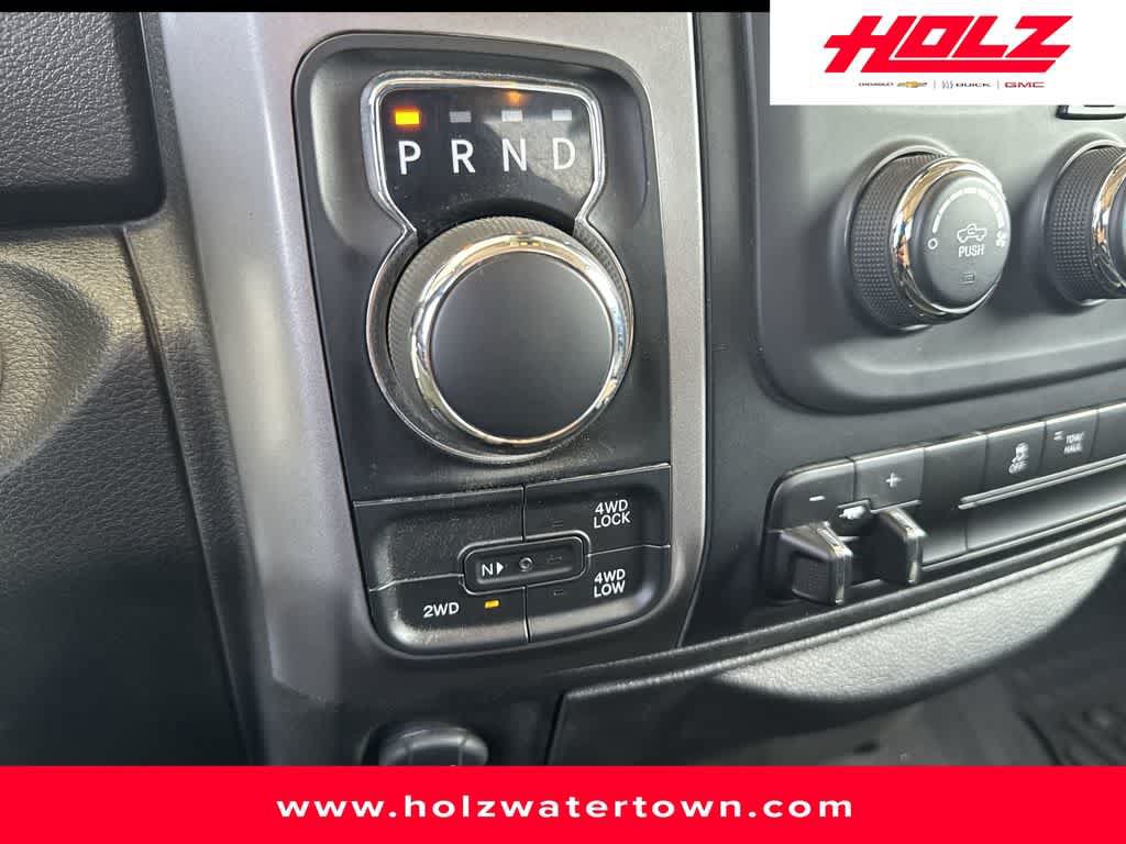 Used 2023 RAM 1500 Classic SLT AWD/4WD image 16