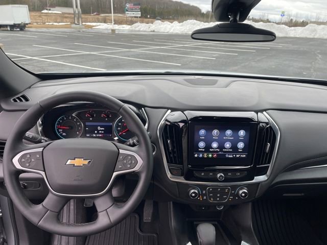 Used 2023 Chevrolet Traverse LT image 14