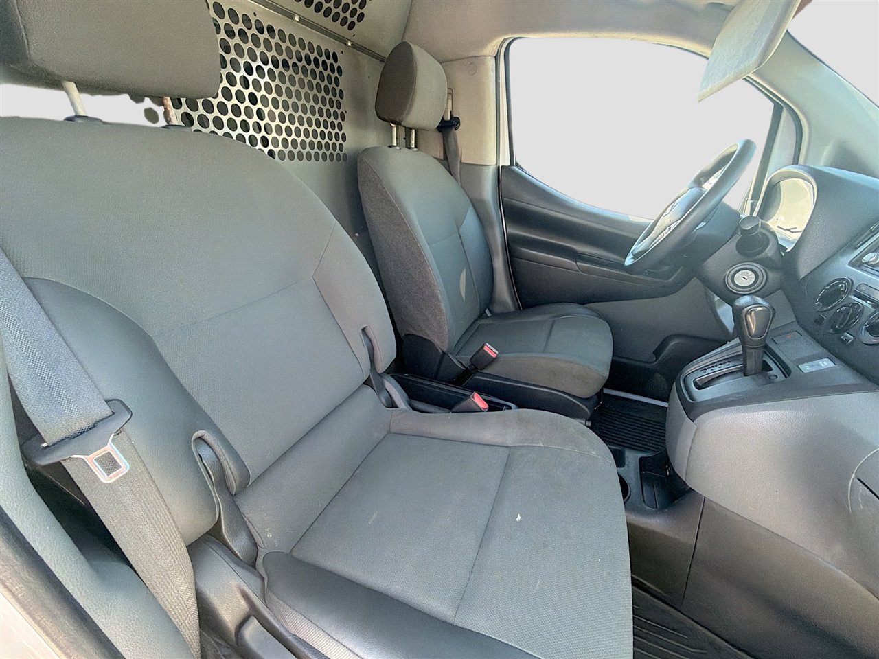 Used 2021 Nissan NV200 S image 21