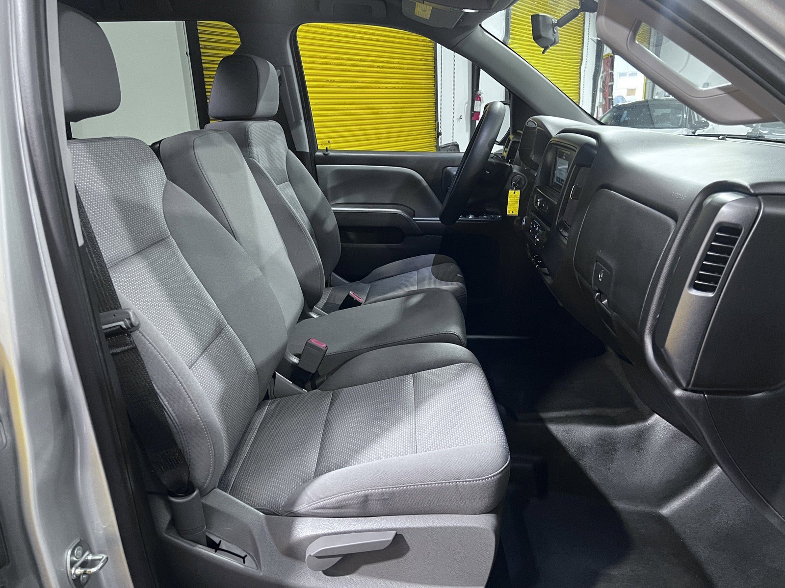 Used 2018 Chevrolet Silverado 1500 Custom w/ Trailering Package RWD image 17