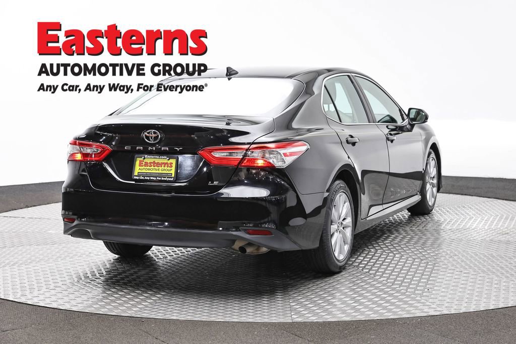 Used 2019 Toyota Camry LE FWD image 5