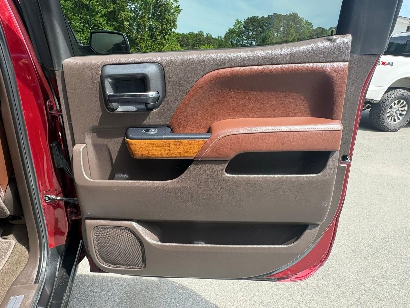 Used 2017 Chevrolet Silverado 1500 High Country image 26