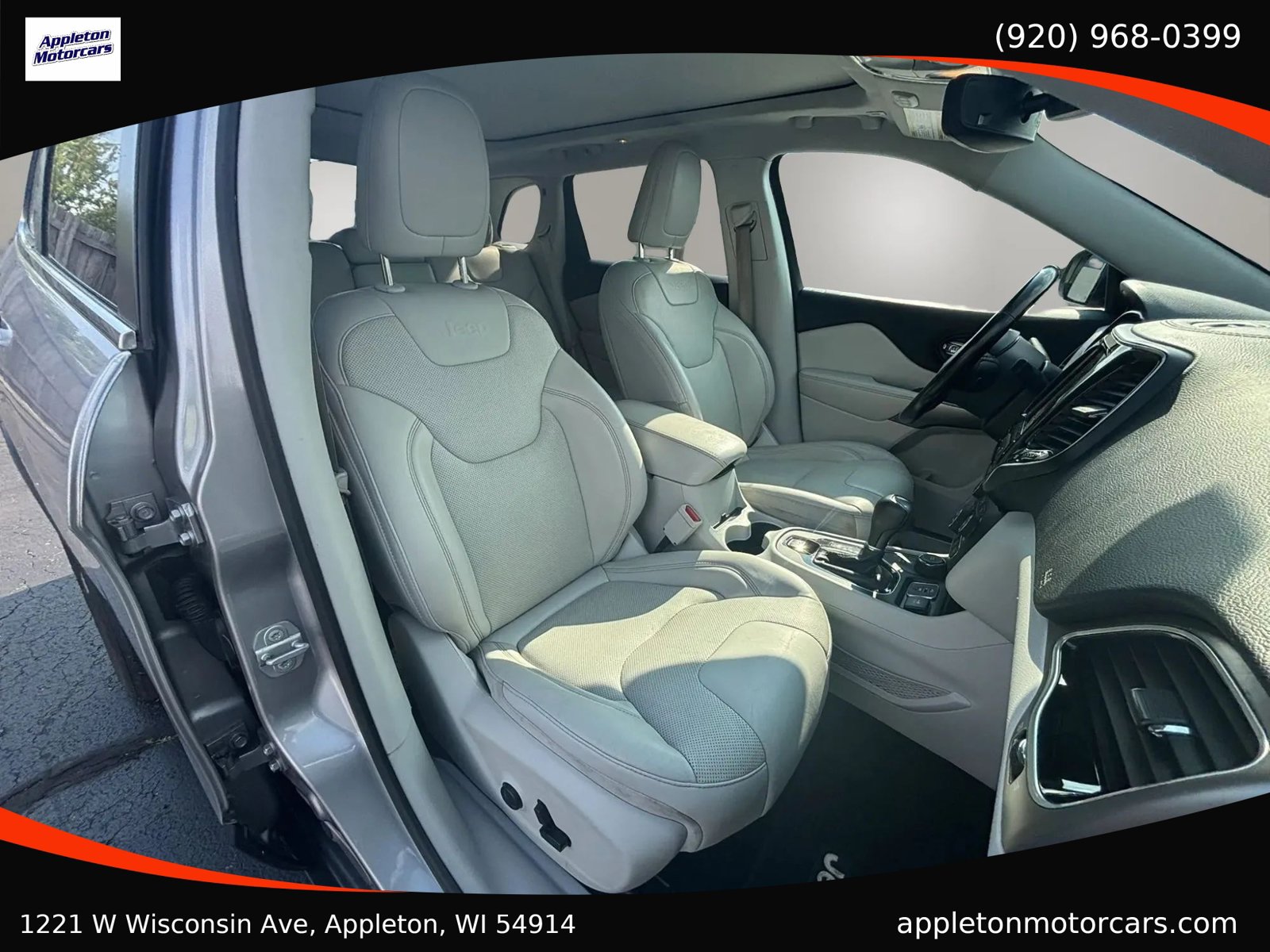 Used 2019 Jeep Cherokee Limited w/ Technology Group AWD/4WD image 41
