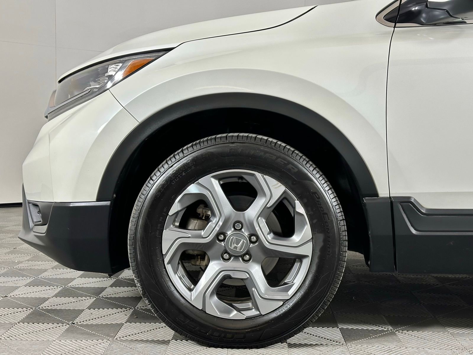Used 2018 Honda CR-V EX image 8