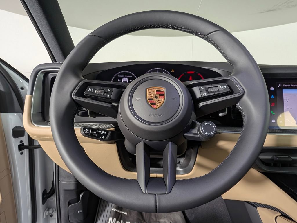 New 2026 Porsche Cayenne image 37