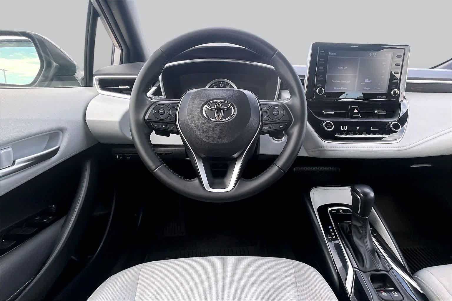 Used 2022 Toyota Corolla SE FWD image 6