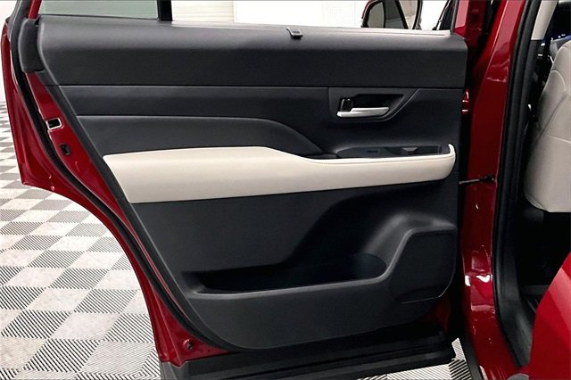 Used 2024 Toyota Grand Highlander Platinum image 20