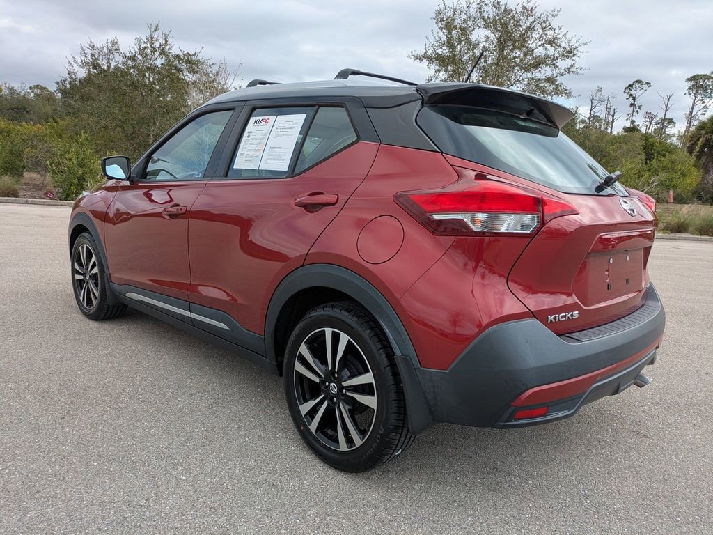 Used 2019 Nissan Kicks SR w/ SR Premium Package image 7