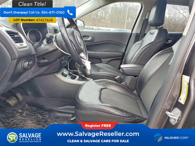 Used 2018 Jeep Compass Latitude w/ Popular Equipment Group AWD/4WD image 9