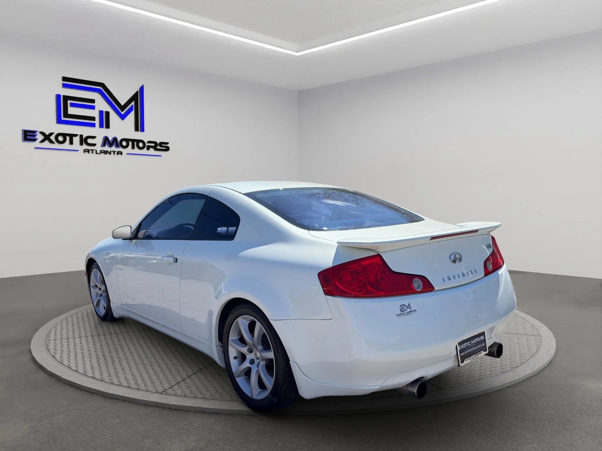 Used 2004 INFINITI G35 Coupe w/ Premium Pkg RWD image 3