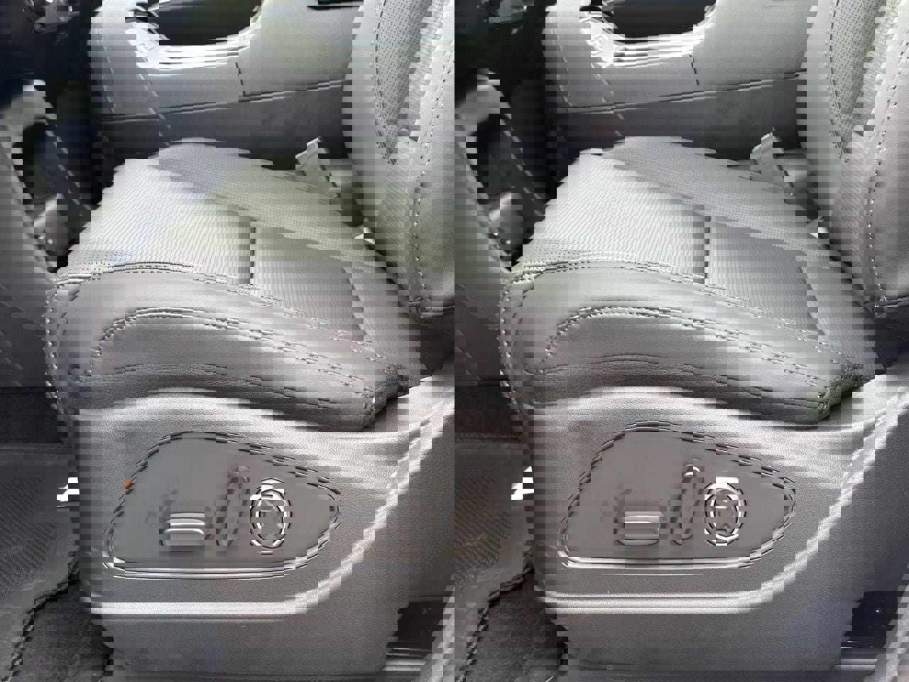 Certified 2026 Hyundai Palisade SEL Premium image 31