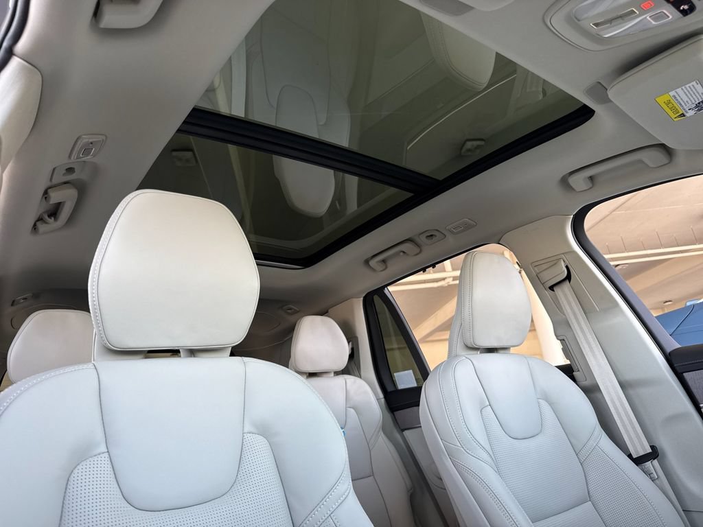 New 2026 Volvo XC90 T8 Ultra AWD/4WD image 17