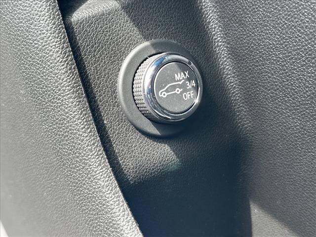 Certified 2020 Cadillac XT4 Sport w/ Enhanced Visibility Package AWD/4WD image 19