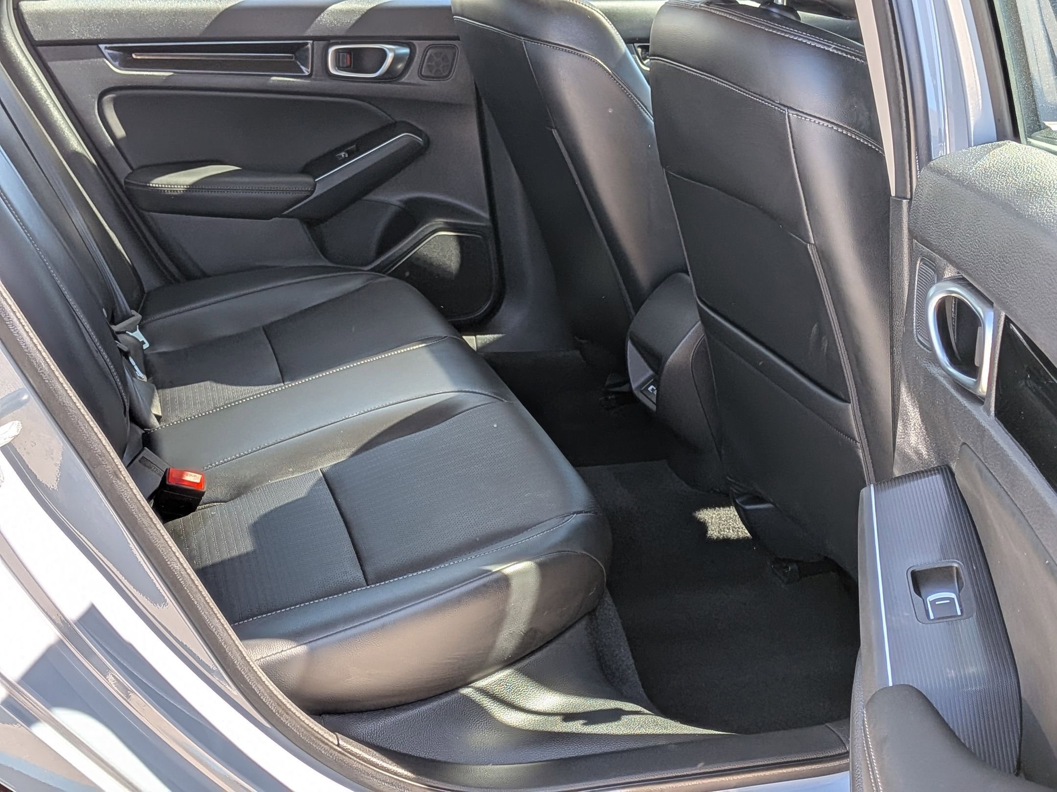 Used 2022 Honda Civic Touring image 29