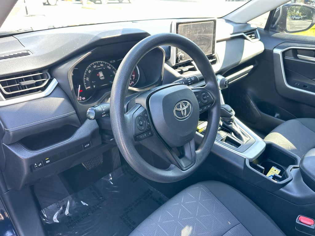 Used 2025 Toyota RAV4 XLE w/ Convenience Package FWD image 9