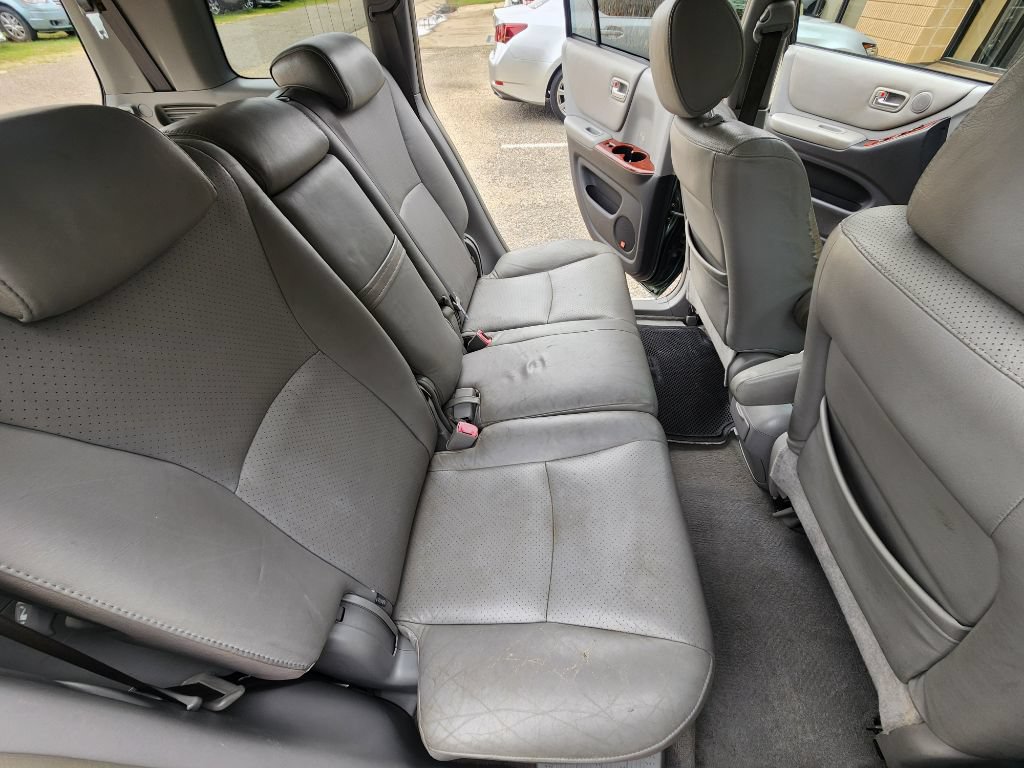 Used 2004 Toyota Highlander Limited FWD image 8