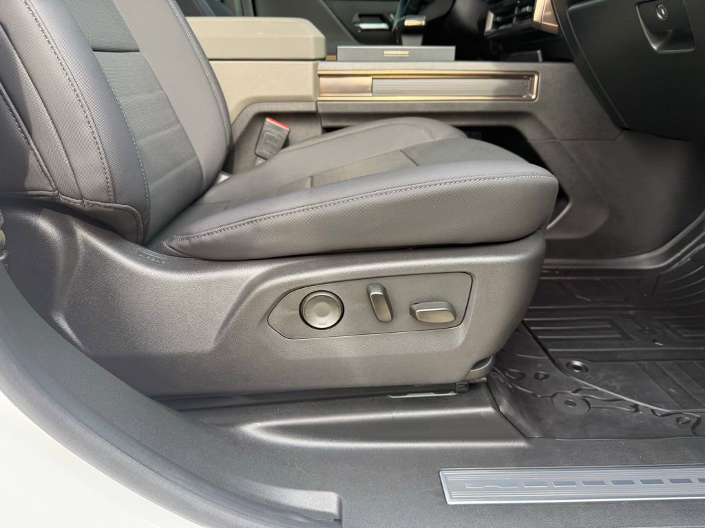 Used 2025 GMC Hummer EV 3X image 27