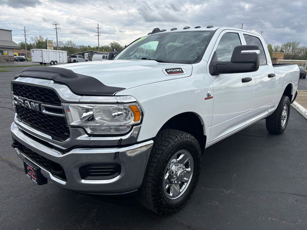 Used 2024 RAM 2500 Tradesman w/ Chrome Appearance Group AWD/4WD image 7