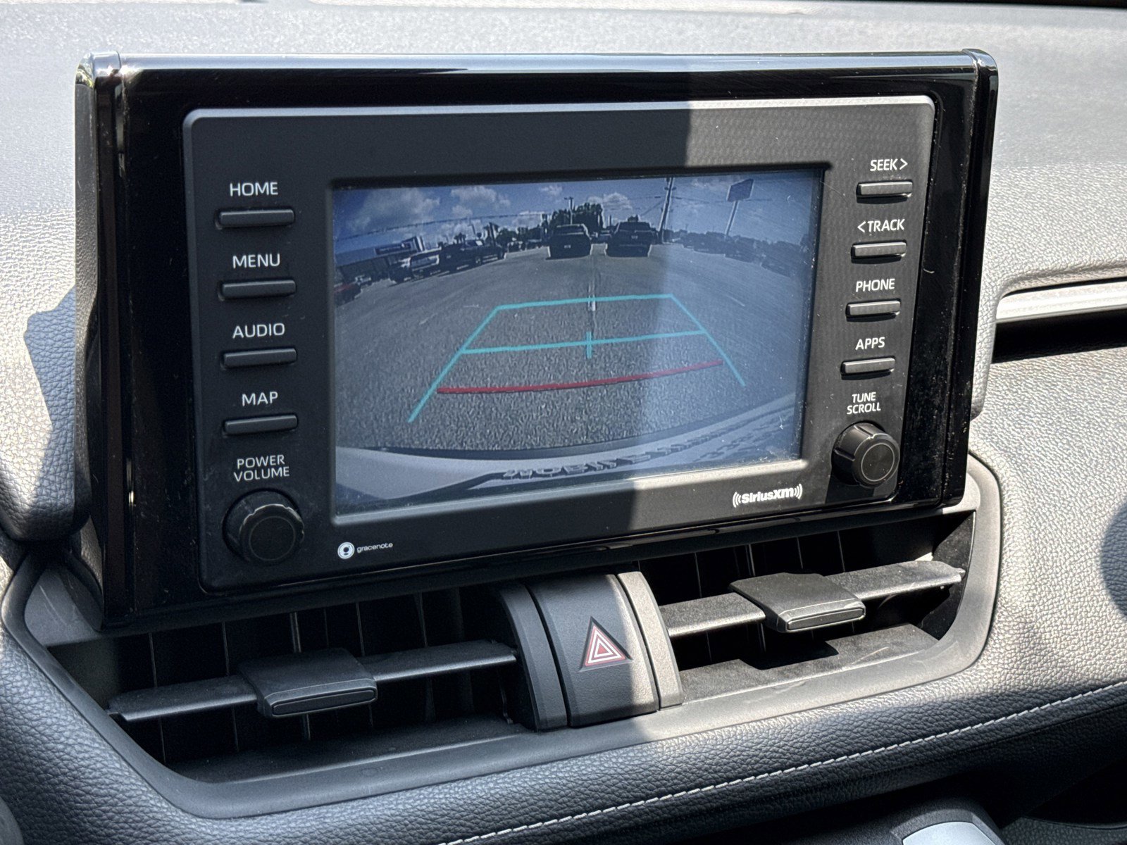 Used 2021 Toyota RAV4 XLE w/ Convenience Package FWD image 24