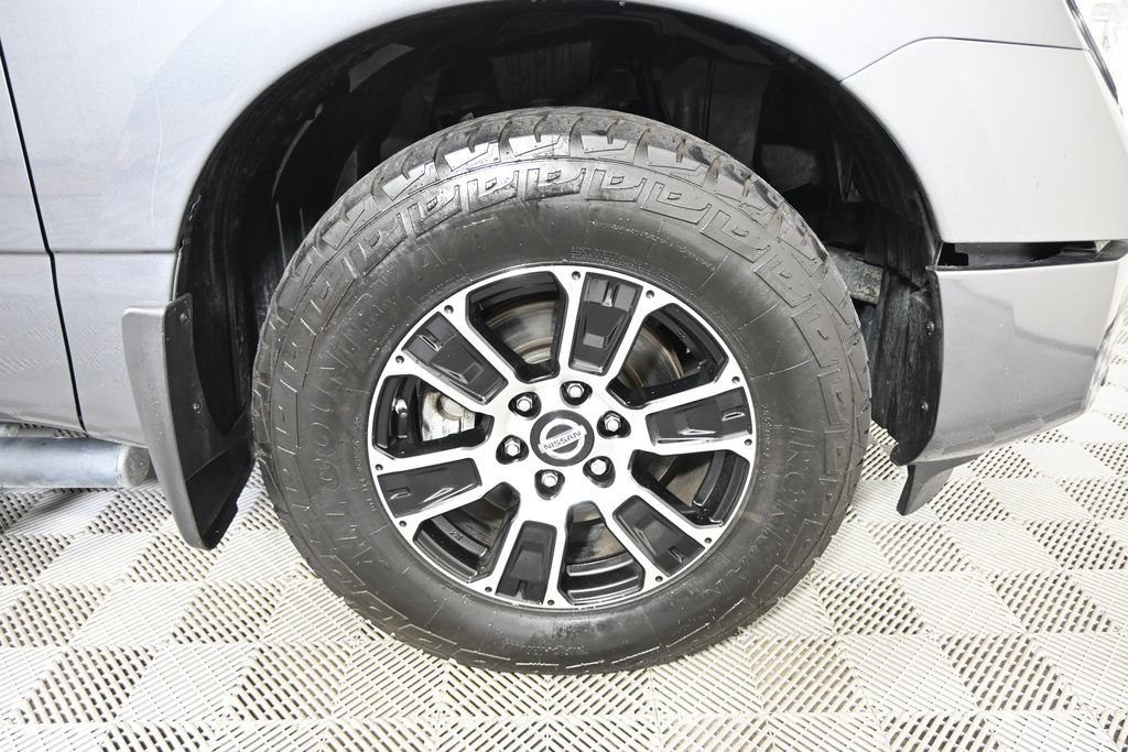Used 2021 Nissan Titan SV w/ SV Convenience Package AWD/4WD image 12