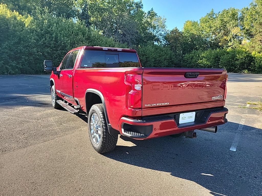 Used 2024 Chevrolet Silverado 2500 High Country w/ Z71 Off-Road Package AWD/4WD image 11
