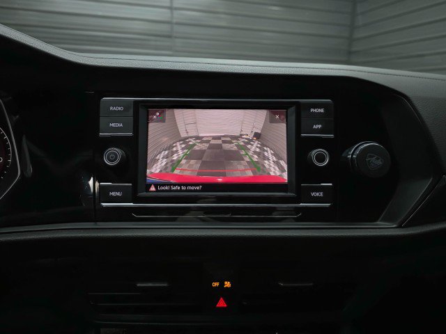Used 2020 Volkswagen Jetta GLI FWD image 27