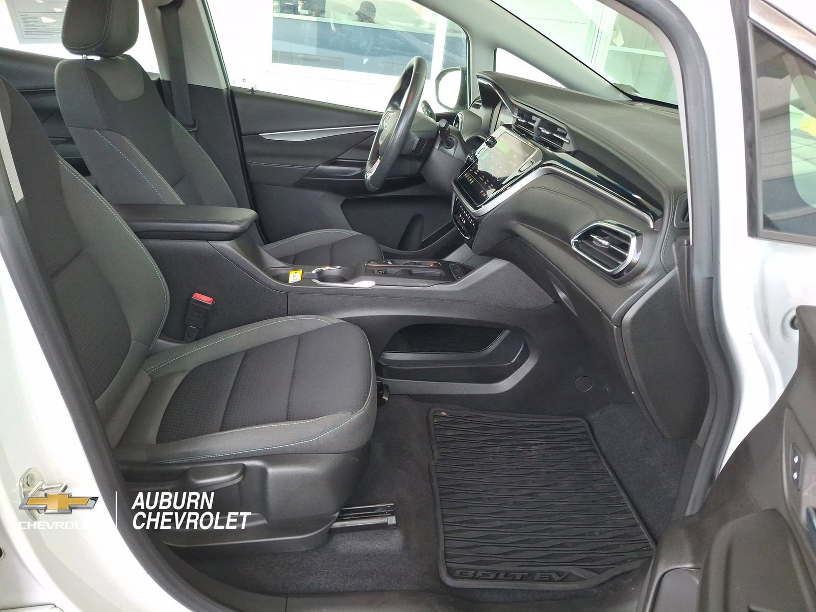 Certified 2022 Chevrolet Bolt LT FWD image 17