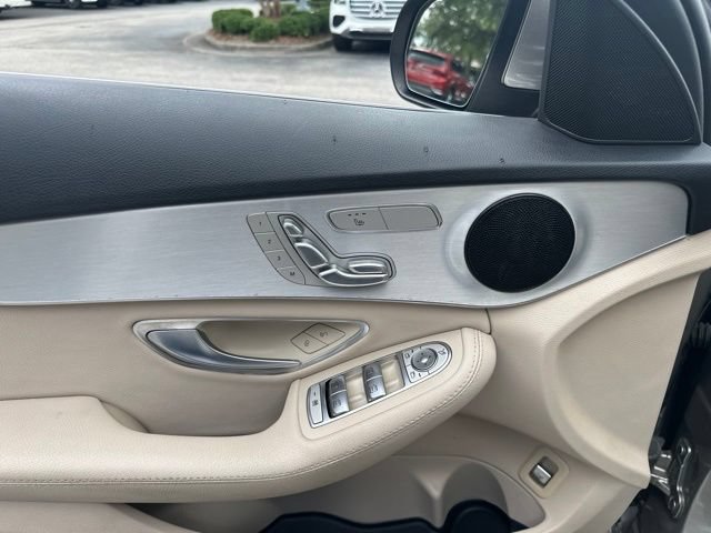 Used 2019 Mercedes-Benz C 300 Sedan image 20