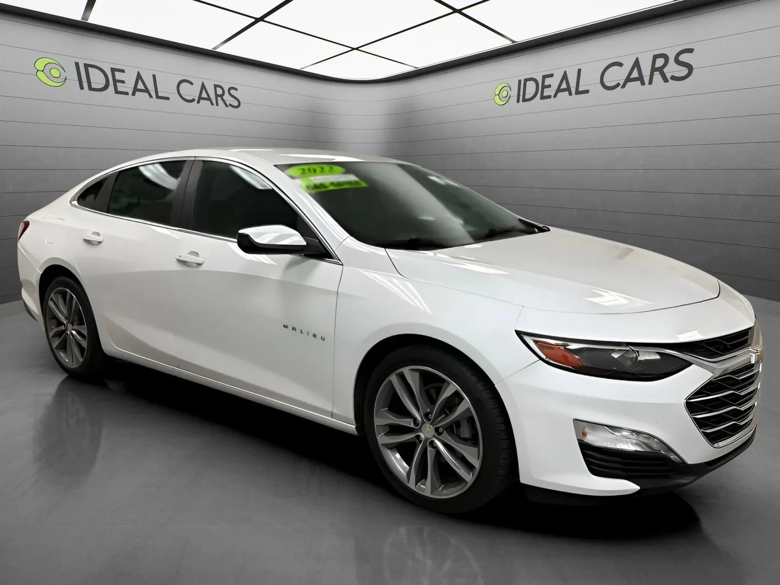 Used 2022 Chevrolet Malibu LT FWD image 3