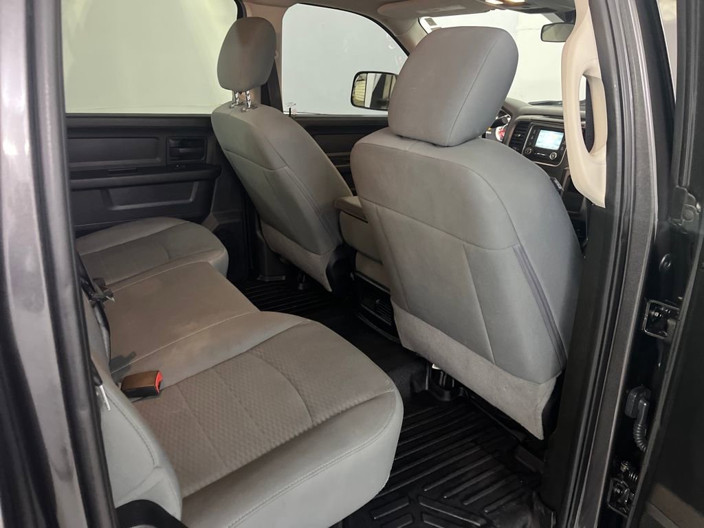 Used 2018 RAM 2500 Tradesman w/ Chrome Appearance Group image 22