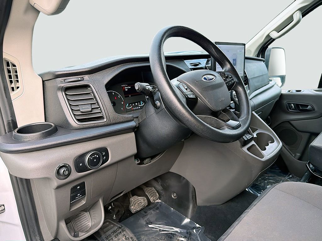 Used 2023 Ford Transit 350 XLT image 17