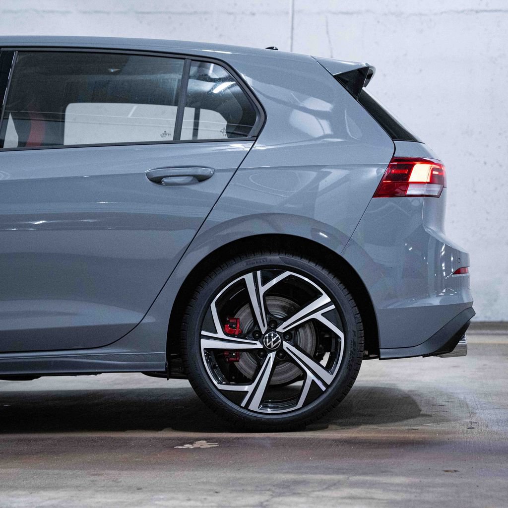 New 2026 Volkswagen GTI SE FWD image 4