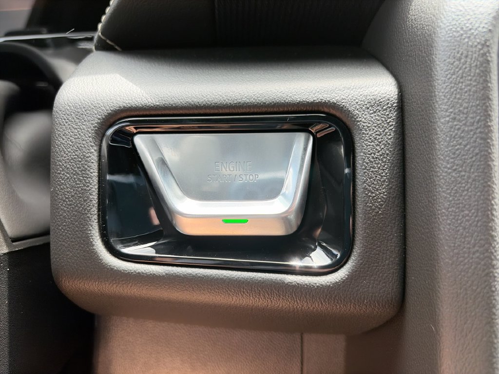 New 2026 GMC Yukon XL Elevation AWD/4WD image 25