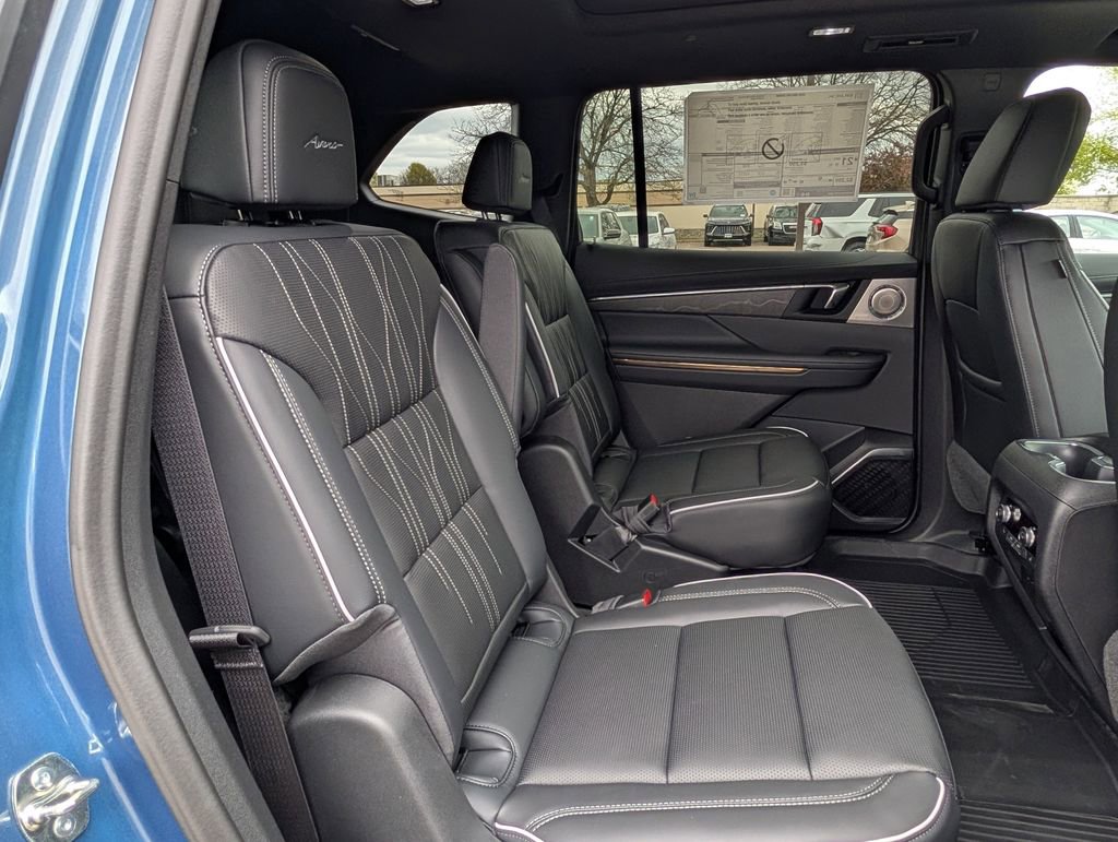 New 2026 Buick Enclave Avenir w/ Super Cruise Package AWD/4WD image 29