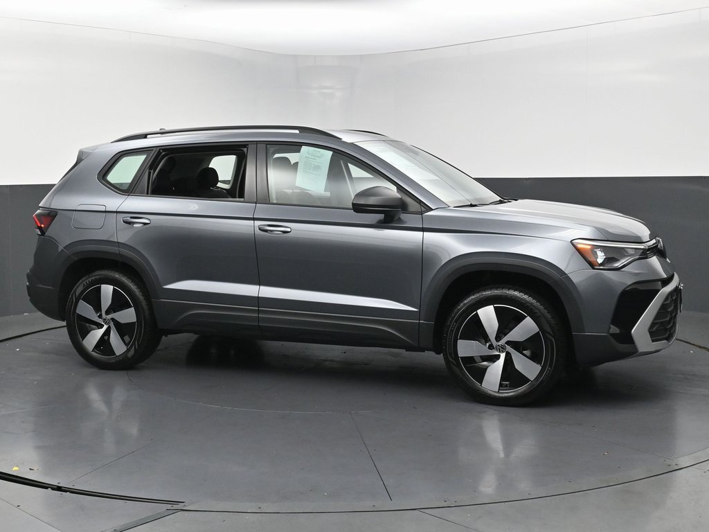 Used 2025 Volkswagen Taos S image 6