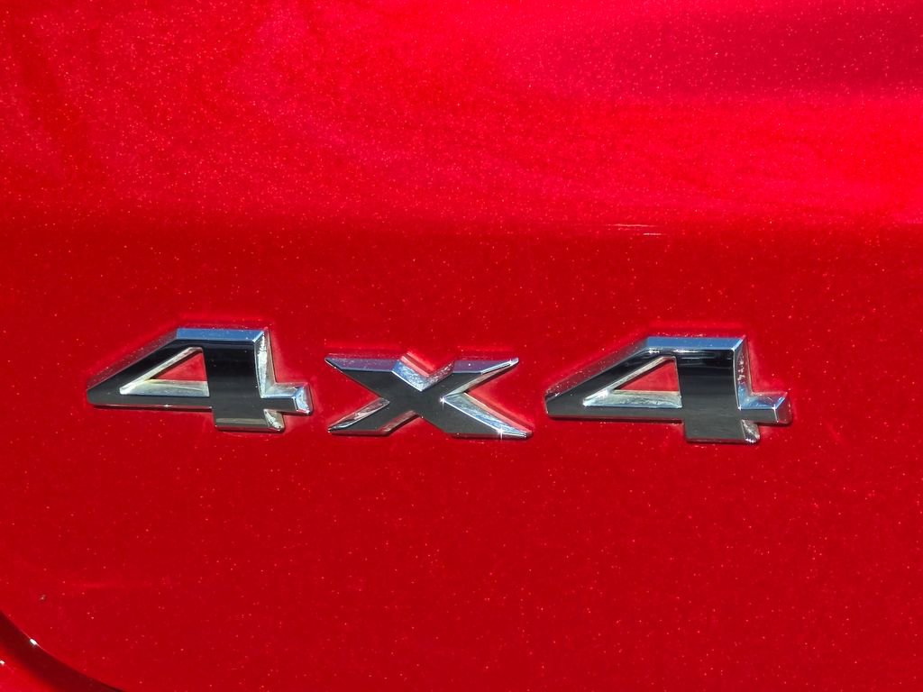 Used 2025 Jeep Compass Latitude image 12
