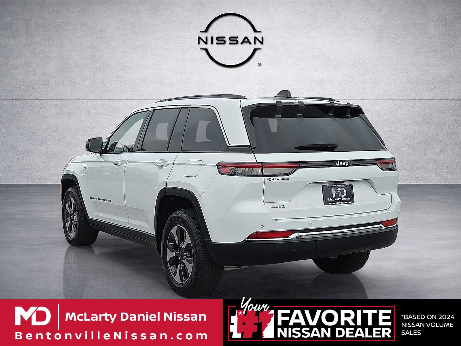 Used 2024 Jeep Grand Cherokee Limited 4xe AWD/4WD image 4