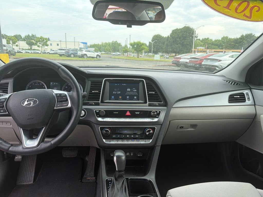 Used 2019 Hyundai Sonata SEL FWD image 16