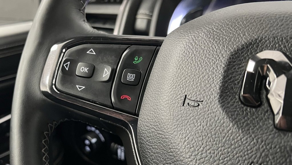 Used 2024 RAM 2500 Limited image 33