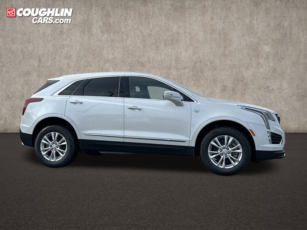 New 2026 Cadillac XT5 Luxury w/ LPO, Floor Liner Package image 3