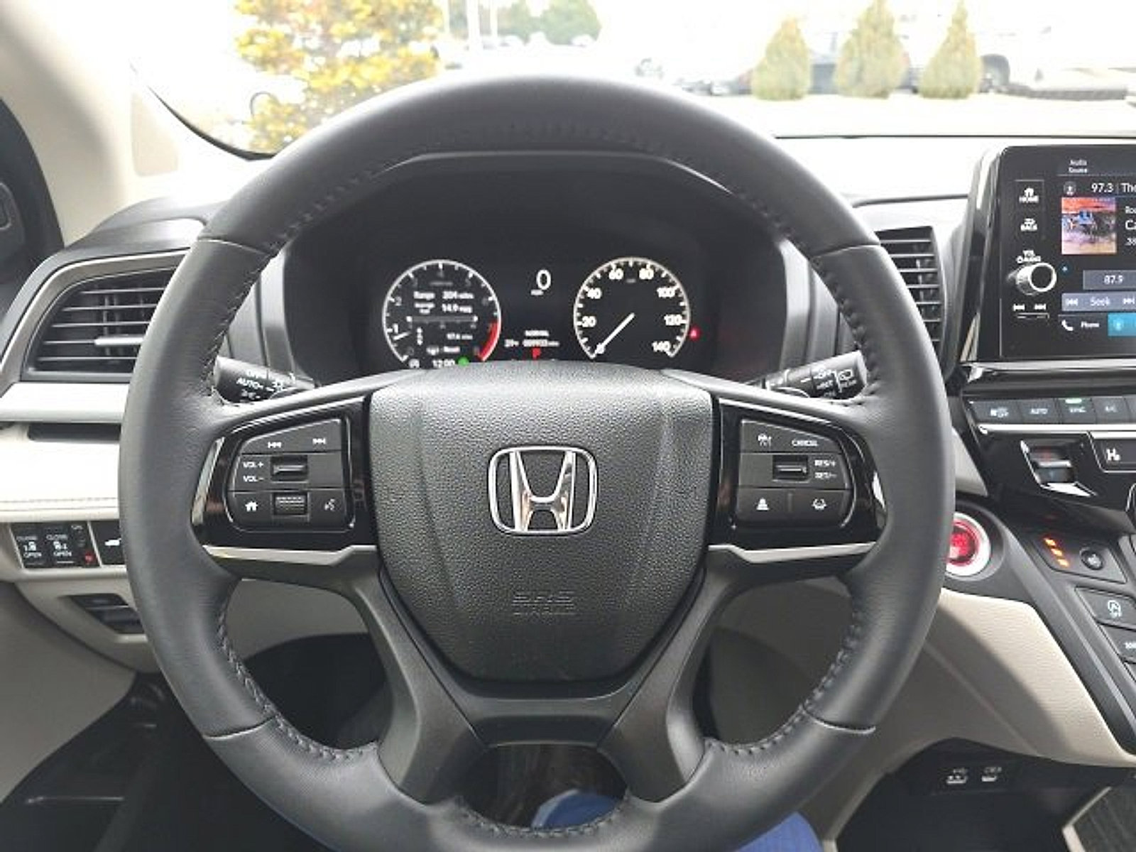 Used 2025 Honda Odyssey EX-L image 12