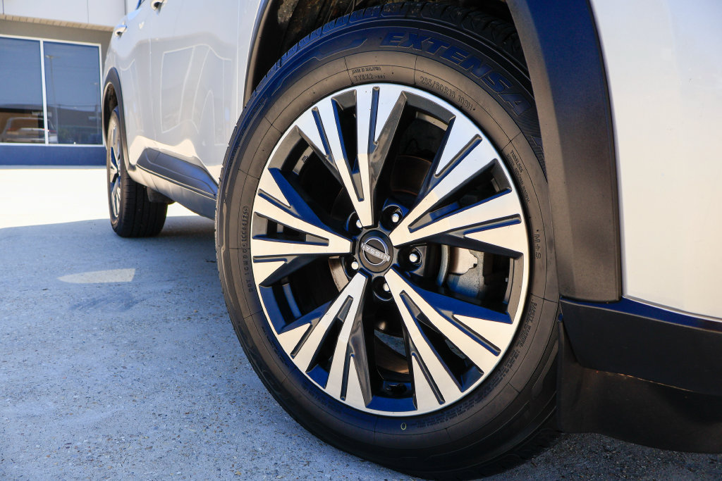 Used 2022 Nissan Rogue SV AWD/4WD image 26