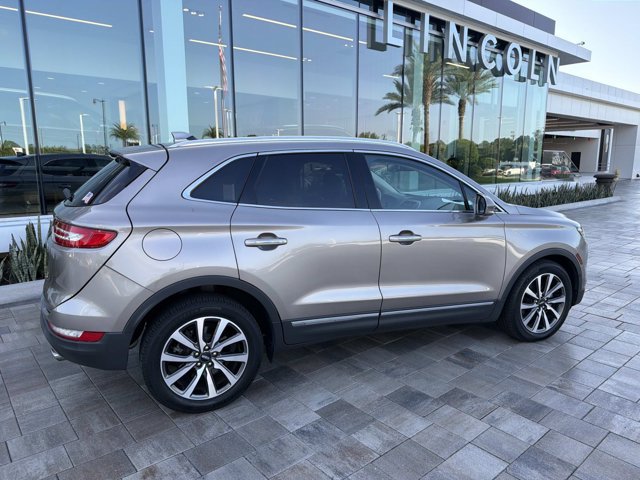 Certified 2019 Lincoln MKC Reserve w/ MKC Technology Package FWD image 2