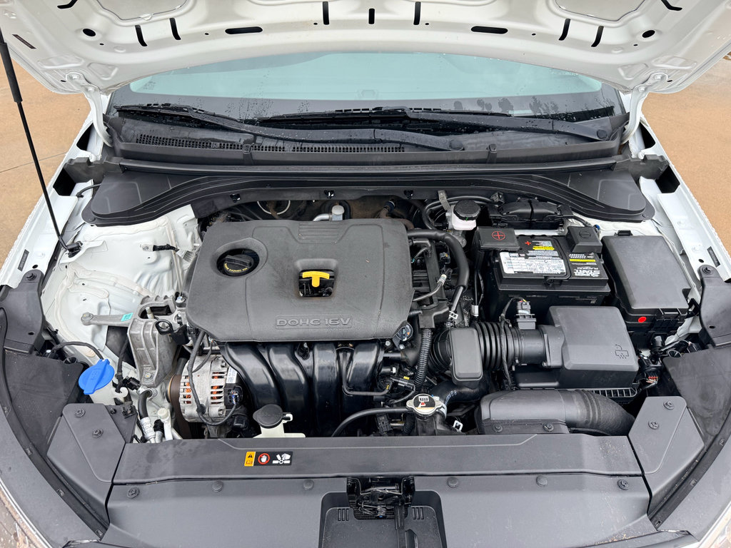 Used 2020 Hyundai Elantra SE w/ Cargo Package (C1) FWD image 27